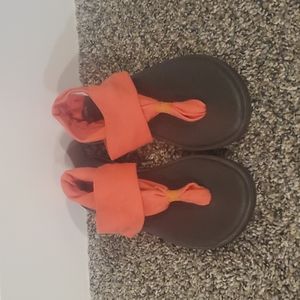 Sanuk Yoga Sling Women's size 6 Coral Pink